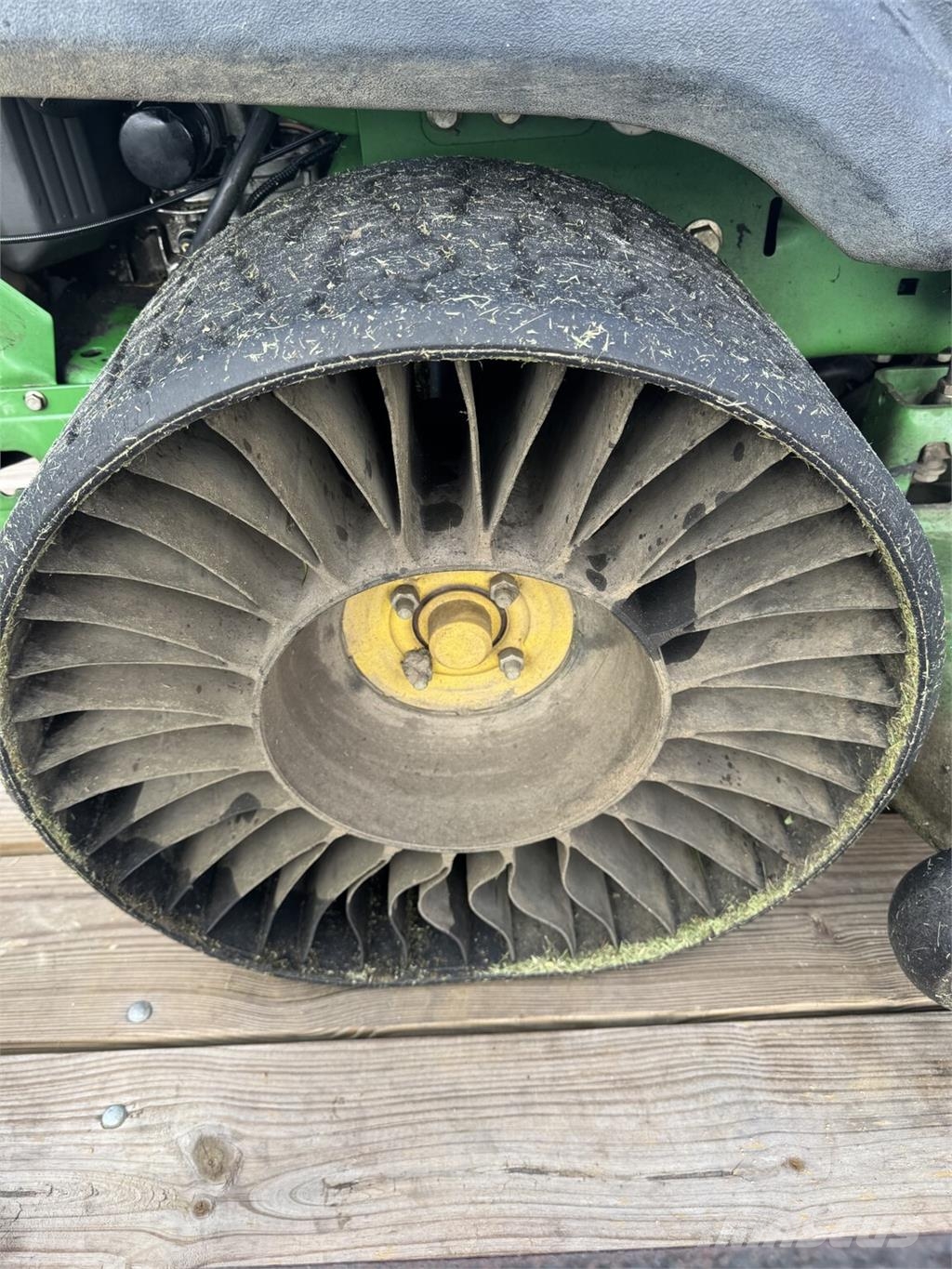 John Deere Z950M صفر محولا الدوران