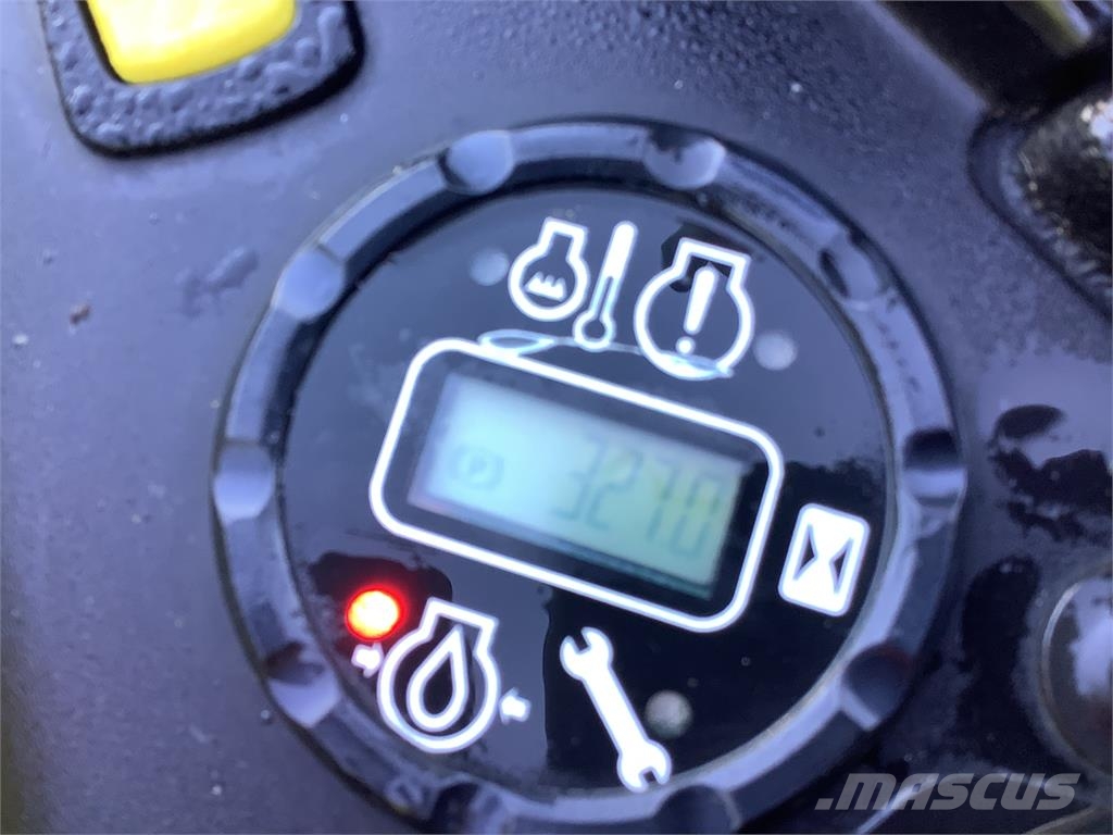 John Deere z950r Corta-Relvas Zero turn