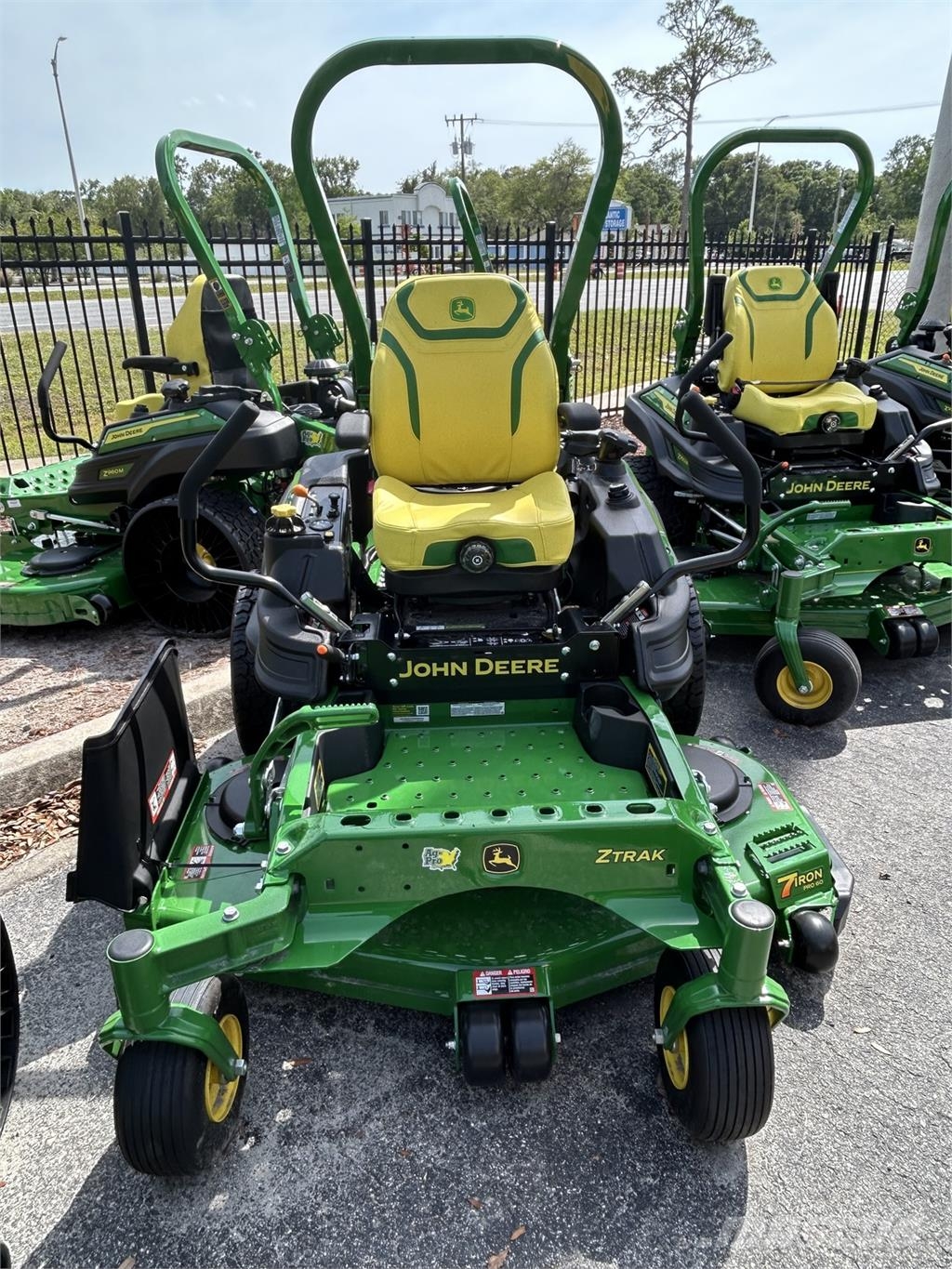 John Deere Z960M Zero turn mowers