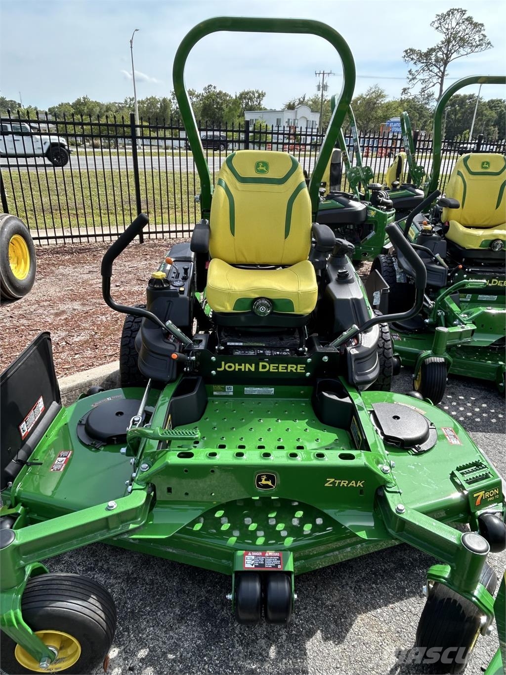 John Deere Z960M Zero turn mowers