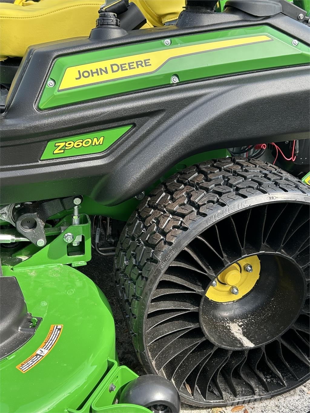 John Deere Z960M Zero turn mowers