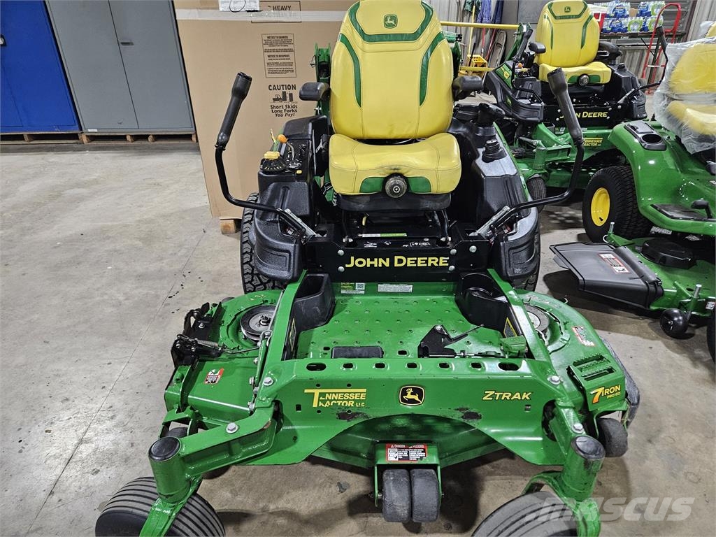 John Deere Z970R Tondeuses à rayon de braquage zéro