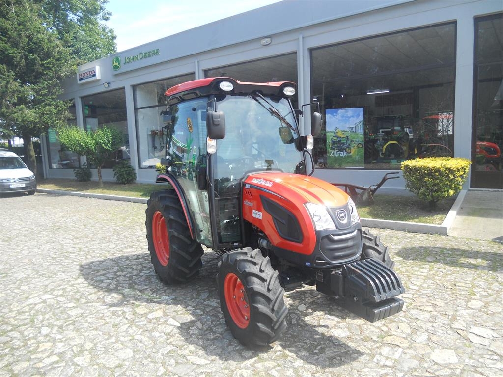 Kioti DK6020N Tratores Agrícolas usados