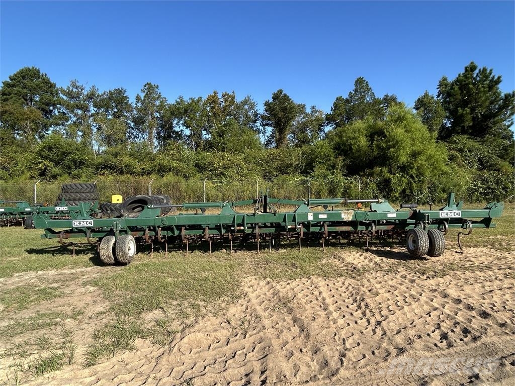 KMC 2100 Cultivadores