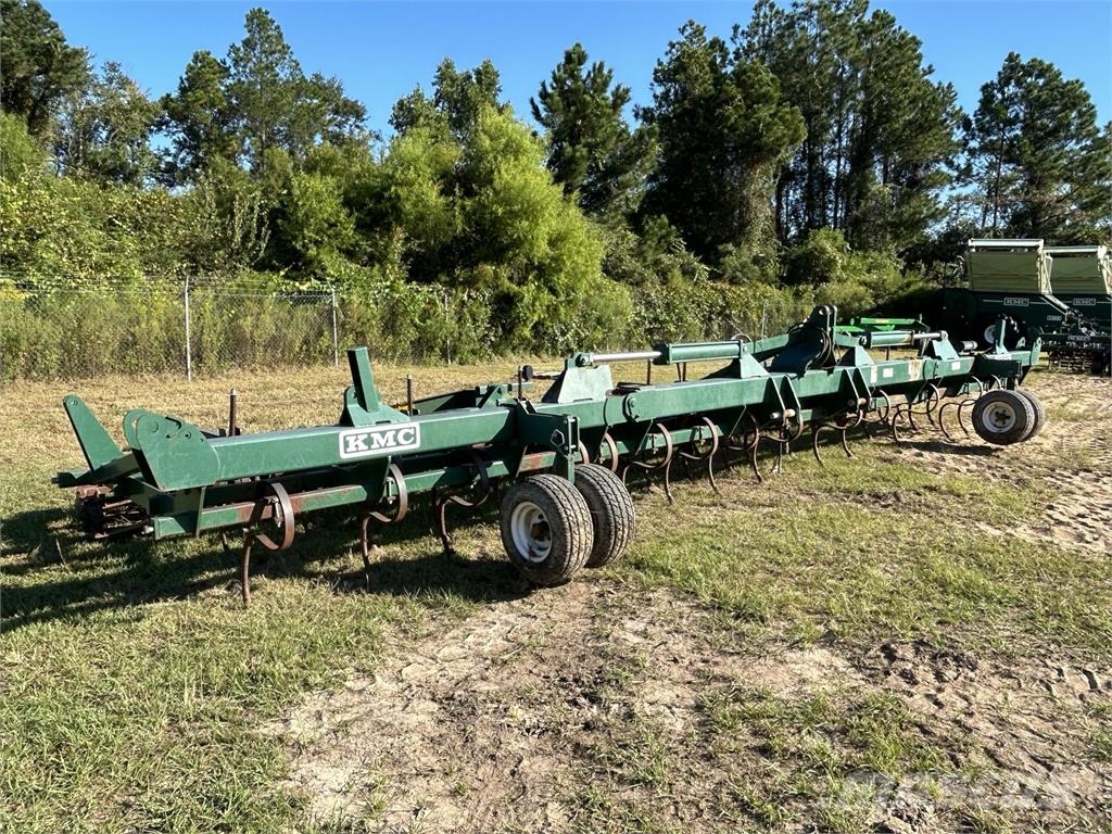 KMC 2100 Cultivadores