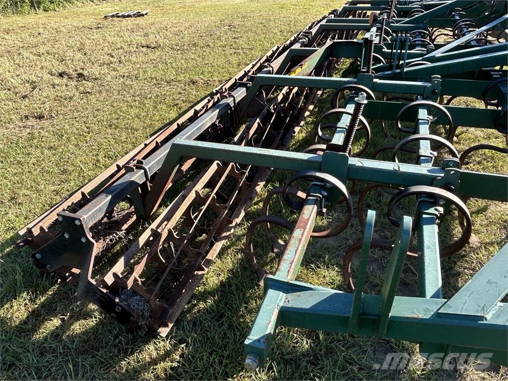 KMC 2100 Cultivadores