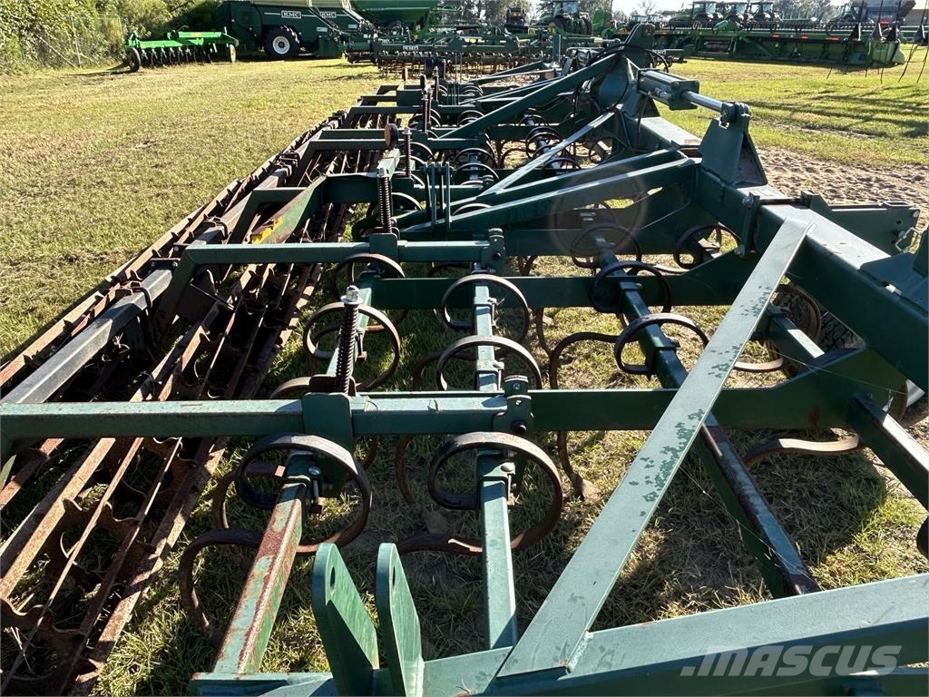 KMC 2100 Cultivadores