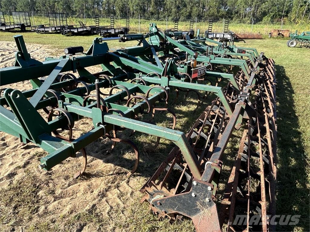 KMC 2100 Cultivadores