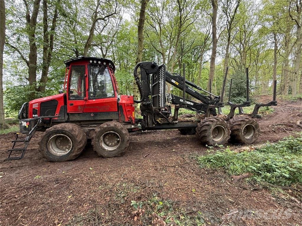 Komatsu 845 Kuormatraktorit