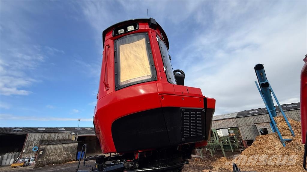 Komatsu 901XC Abbattitrici, Disboscatrici