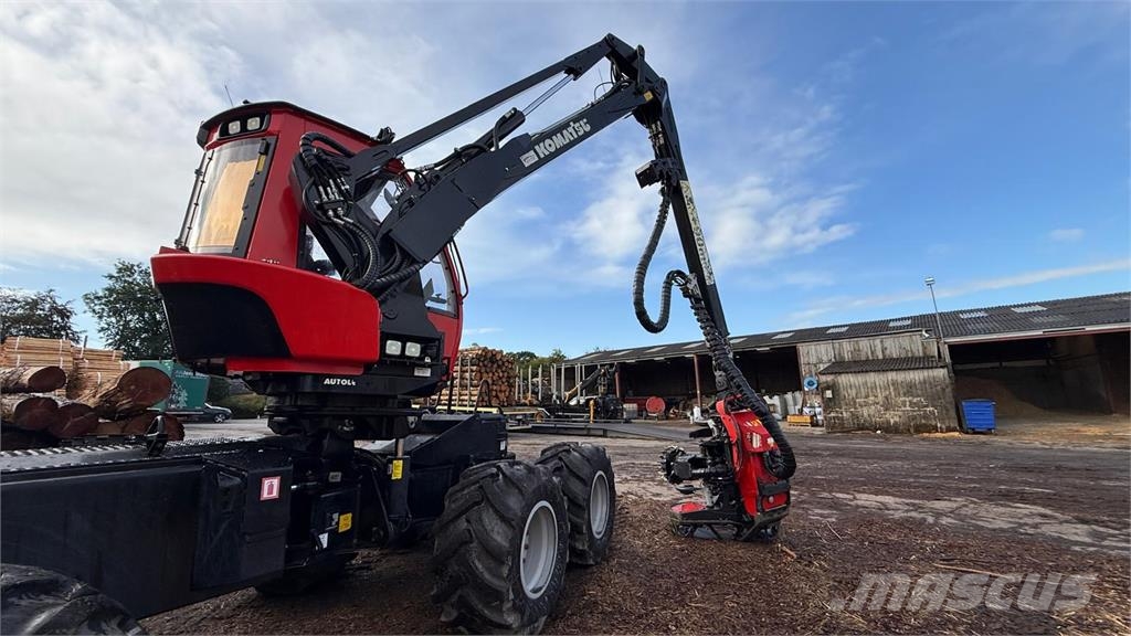 Komatsu 901XC Abbattitrici, Disboscatrici