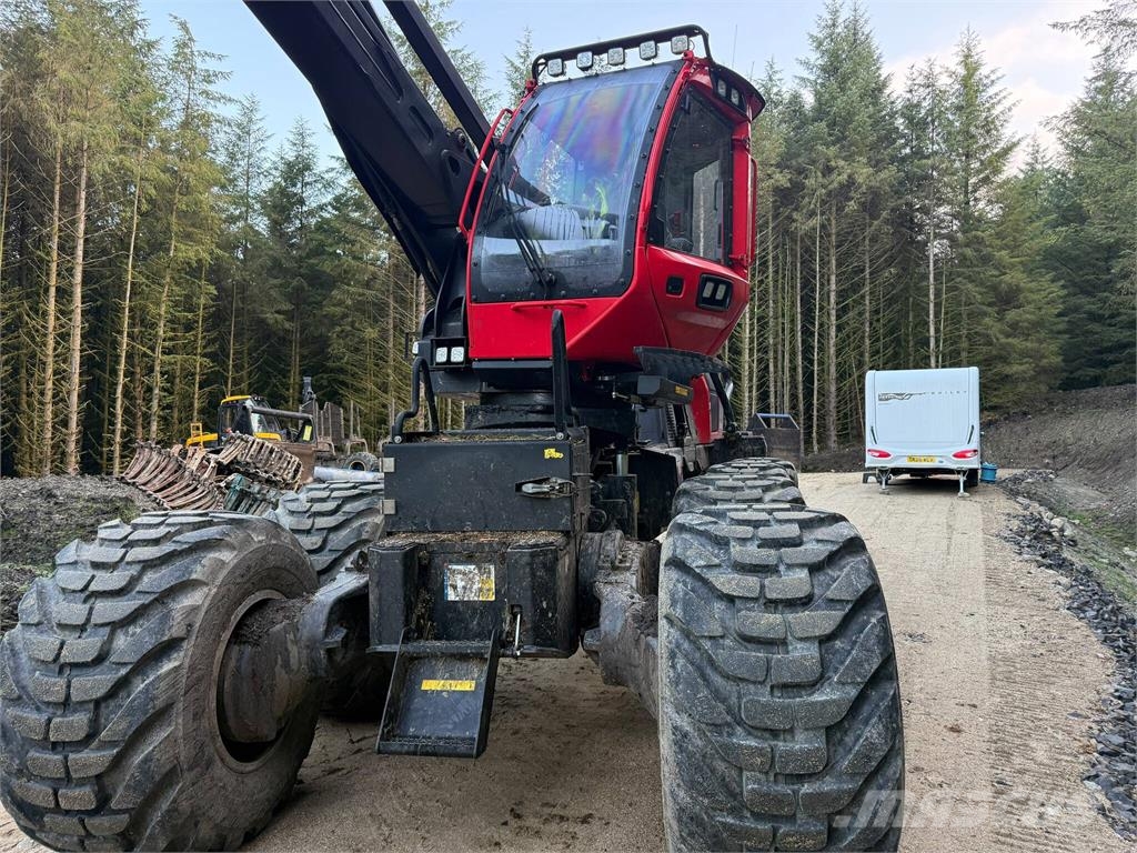 Komatsu 931XC Harvesters