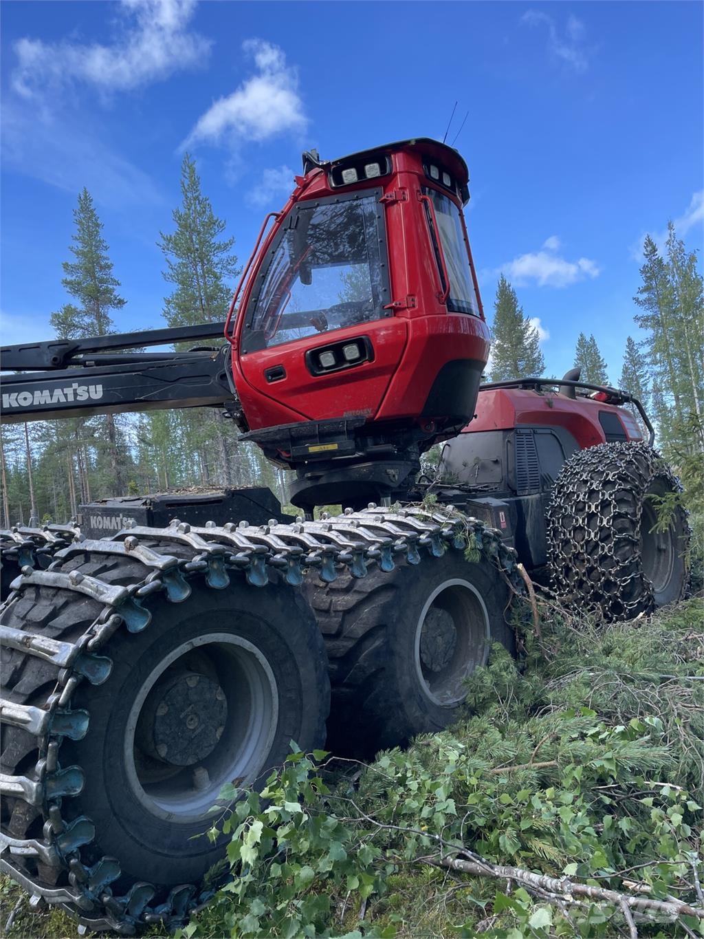 Komatsu 951 Харвестери