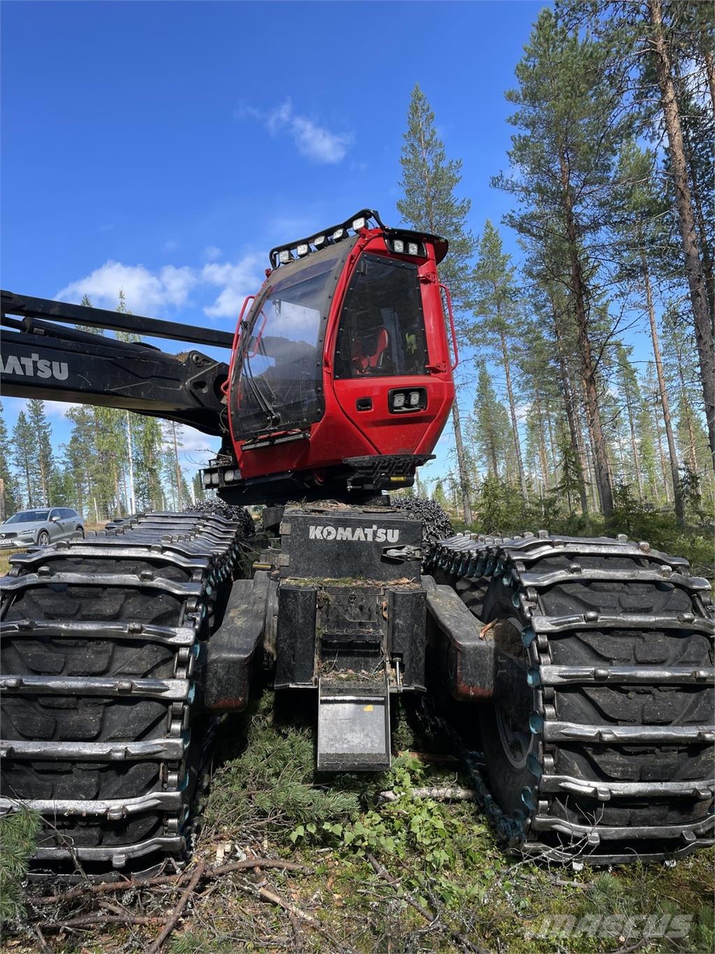 Komatsu 951 Харвестери