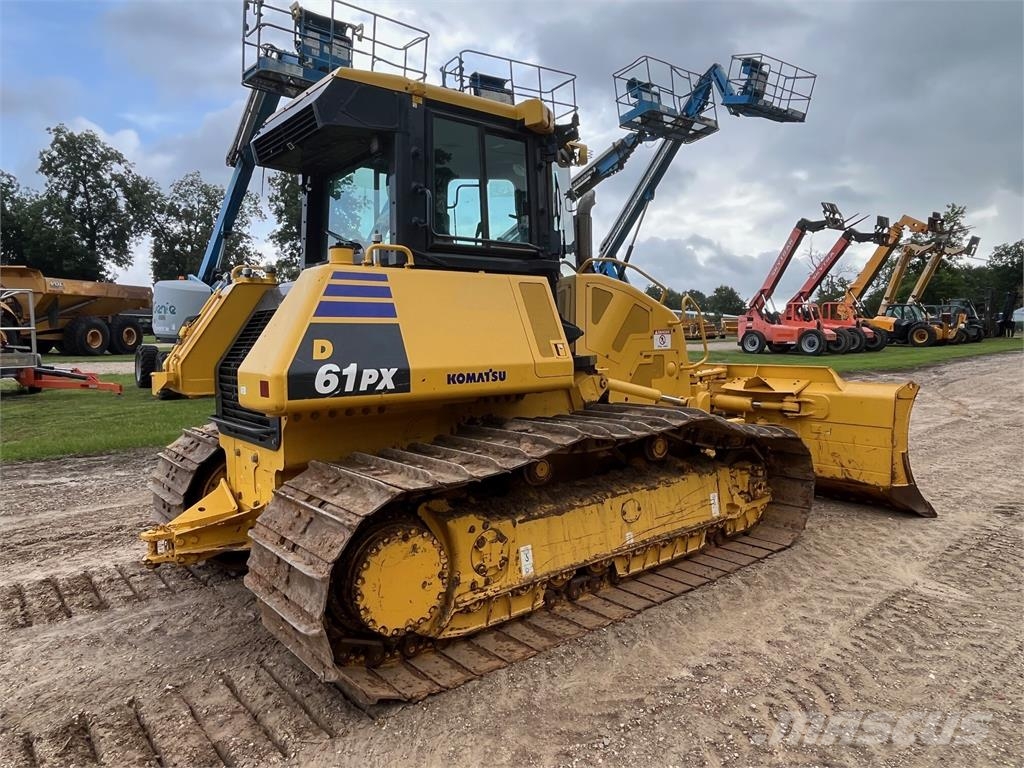 Komatsu D61PX-24 Buldozer sobre oruga