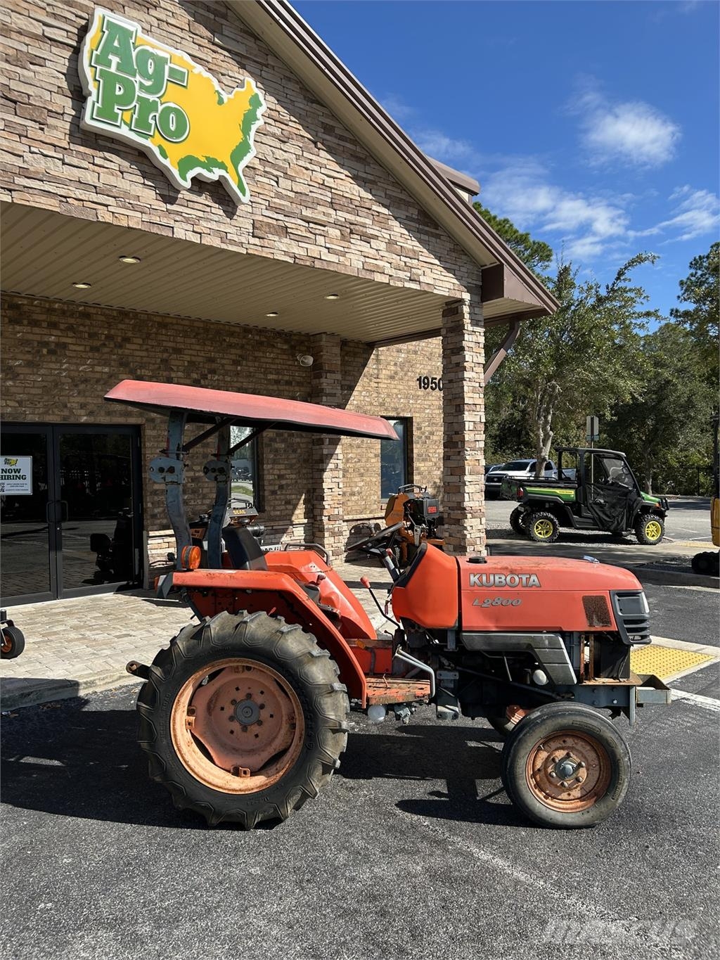 Kubota L2800 Naudoti kompaktiški traktoriai