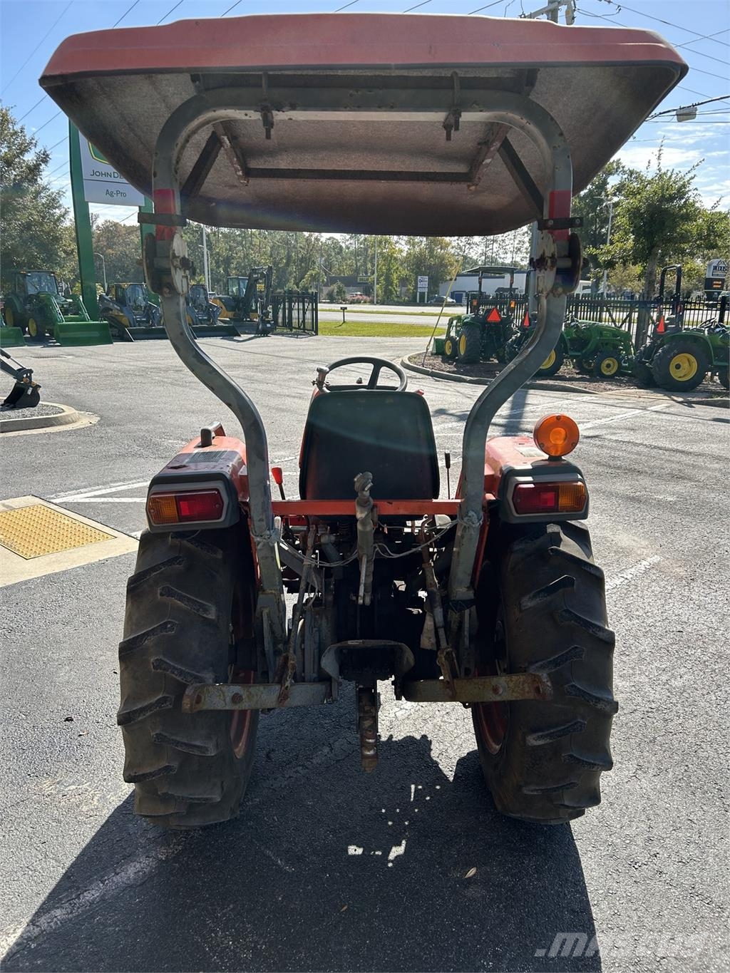 Kubota L2800 Naudoti kompaktiški traktoriai
