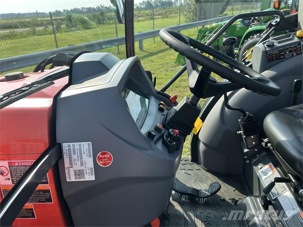 Kubota MX5400 Traktori