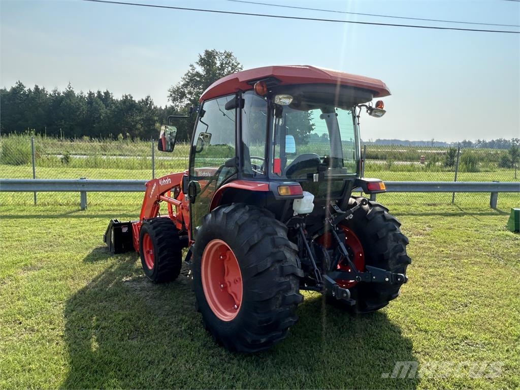 Kubota MX5400 Traktori