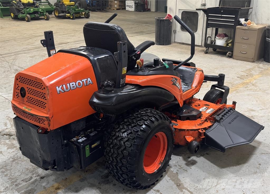 Kubota ZD331 Tosaerba zero turn