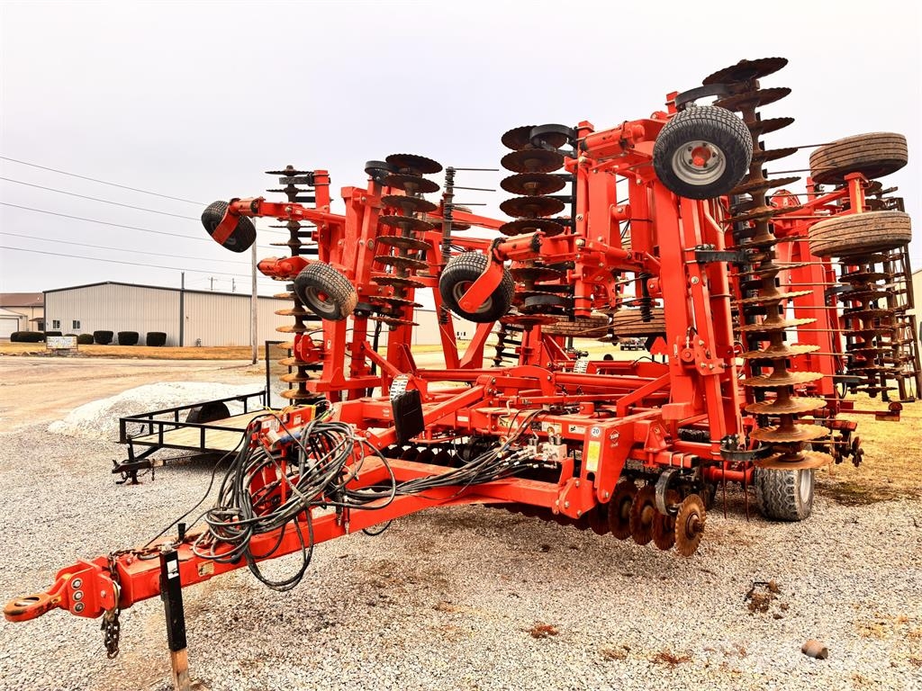 Kuhn Krause 8010-40 ماكينات وملحقات زراعة أخرى