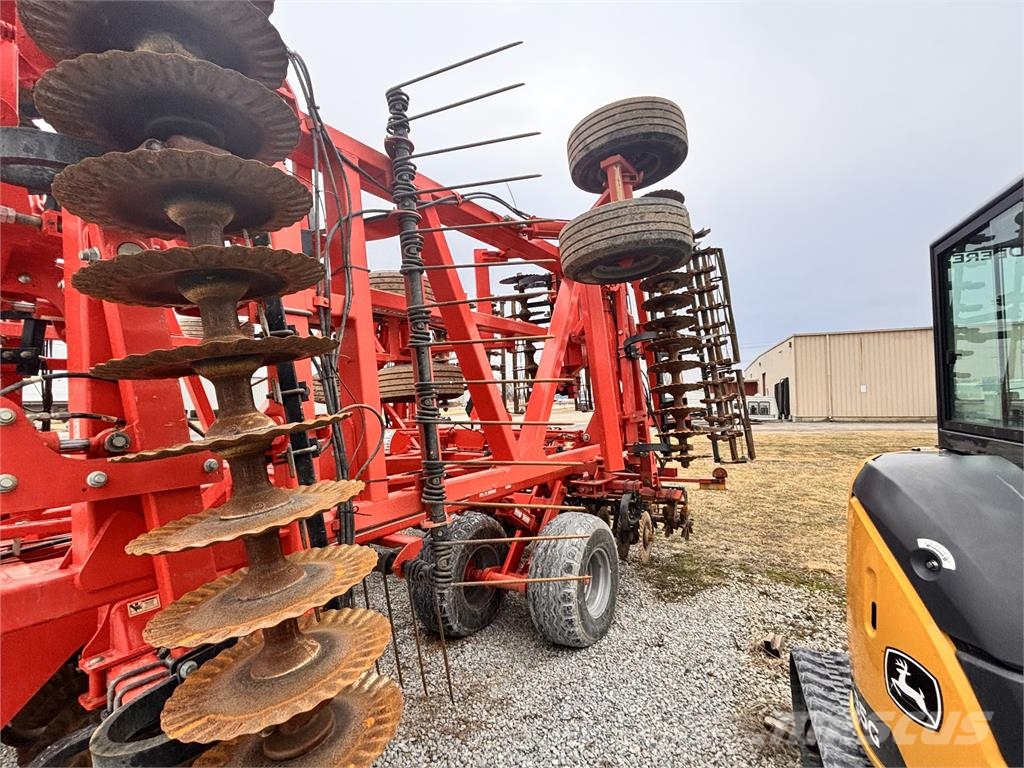 Kuhn Krause 8010-40 ماكينات وملحقات زراعة أخرى