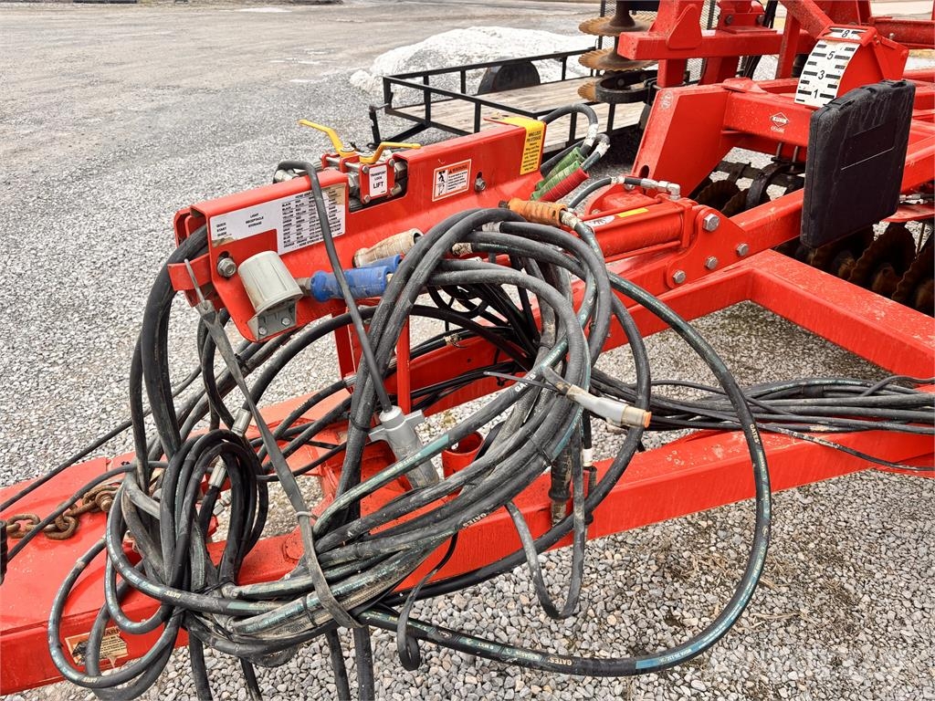 Kuhn Krause 8010-40 ماكينات وملحقات زراعة أخرى