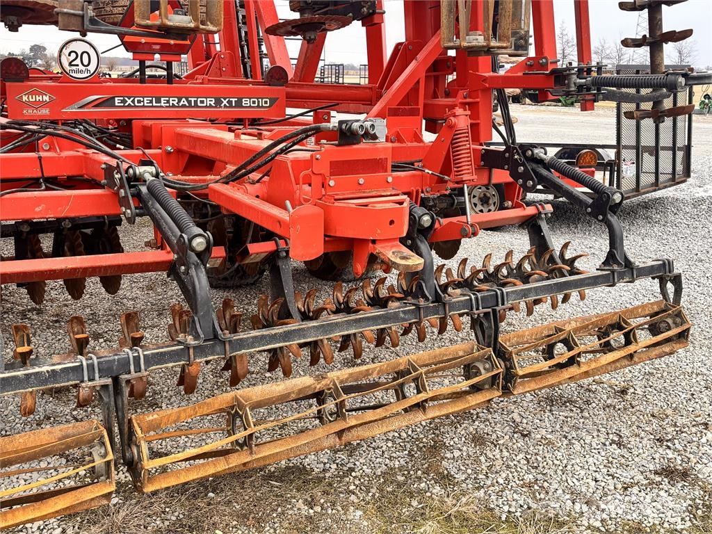 Kuhn Krause 8010-40 ماكينات وملحقات زراعة أخرى