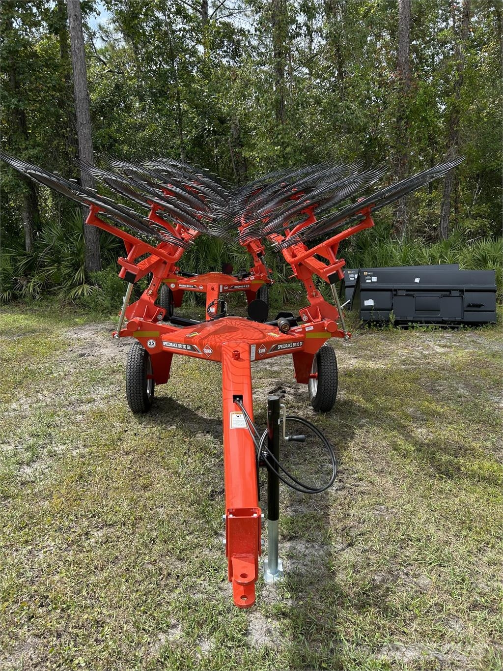 Kuhn SR110 SPEEDRAKE مكابس وميبسات التبن