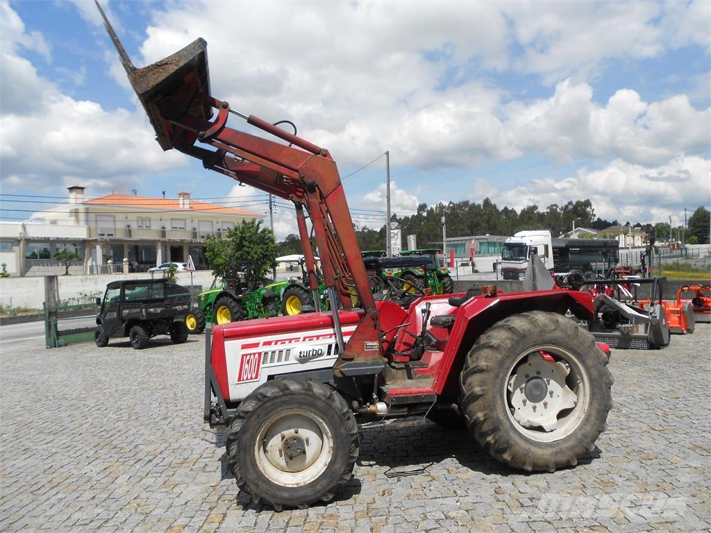 Lindner 1600 Turbo الجرارات