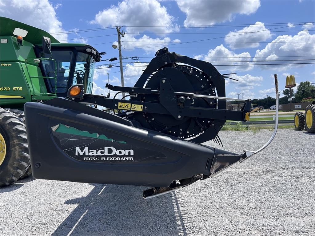 MacDon FD75 Accessoires moissonneuse batteuse