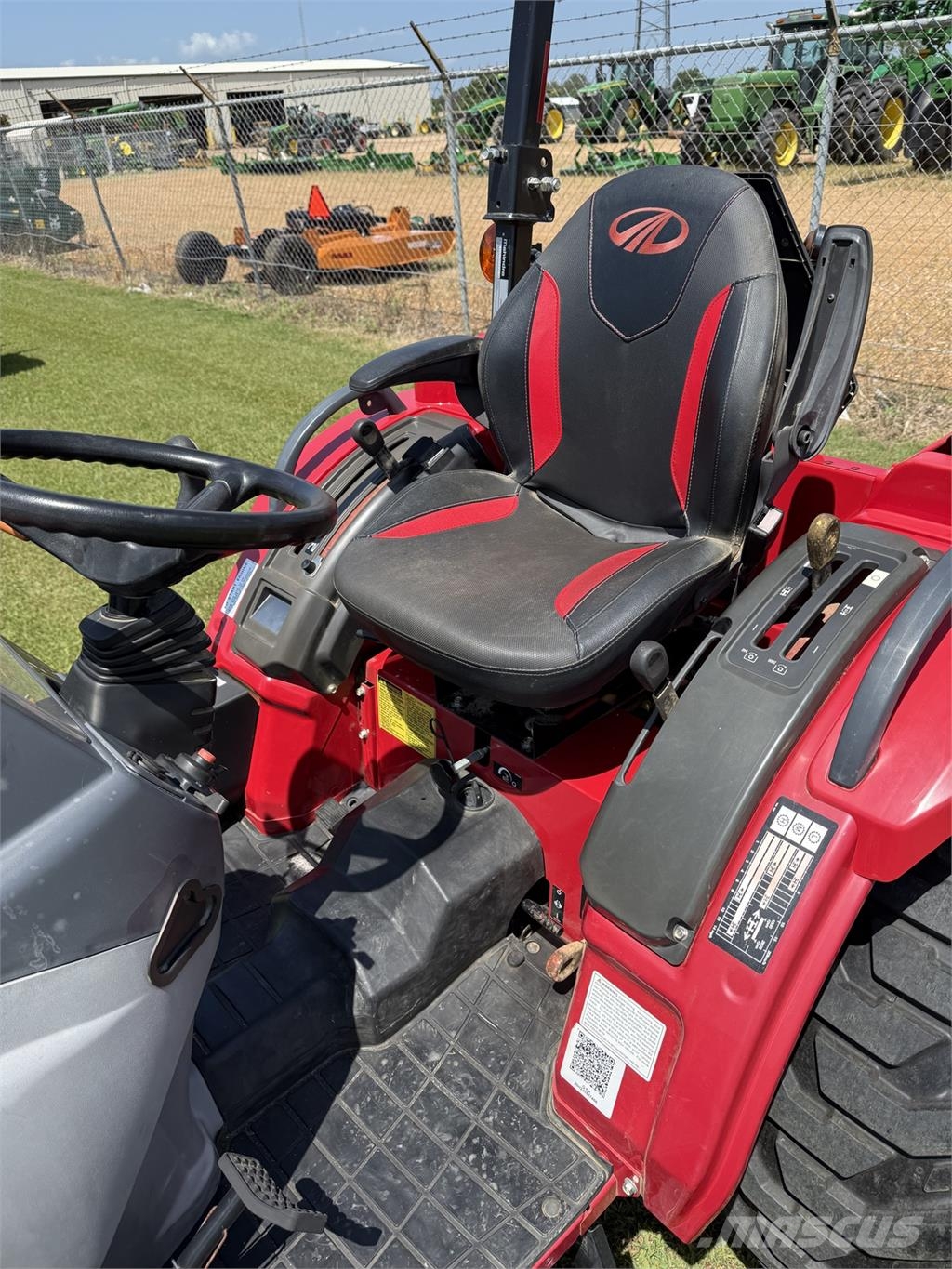 Mahindra 1626 Kompakttraktorid
