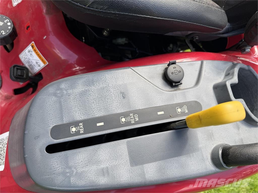 Mahindra eMax 20S جرارات مدمجة