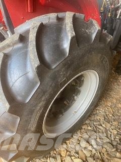Massey Ferguson 2860E Compact tractors