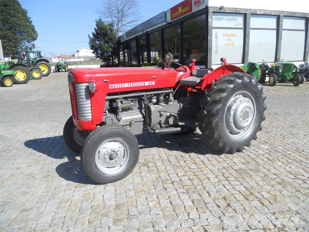 Massey Ferguson 65 Трактори