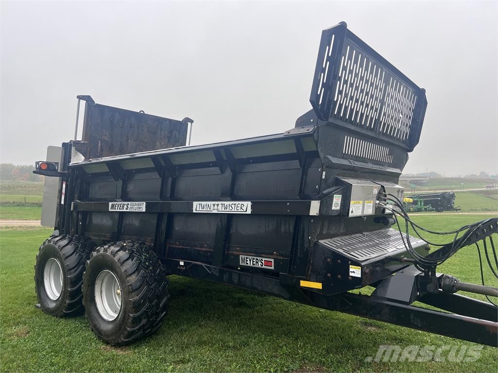Meyer MS400 Rozmetadlá maštaľného hnoja