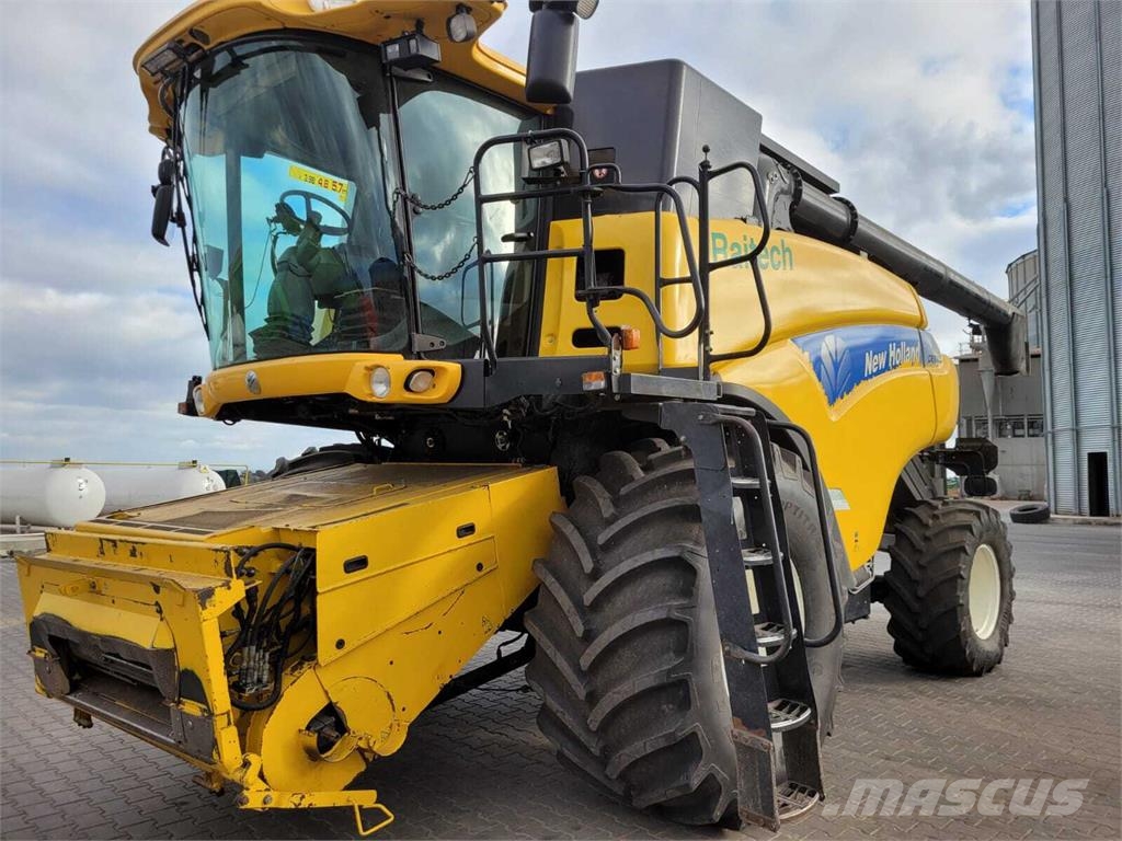 New Holland CR 9080 Teraviljakombainid