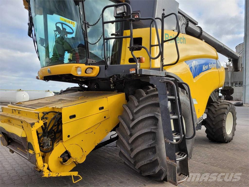 New Holland CR 9080 Teraviljakombainid