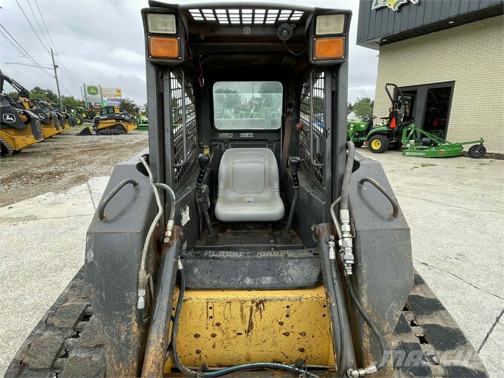 New Holland LT185.B Minicargadoras