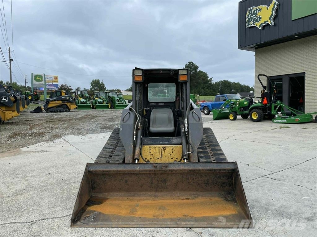 New Holland LT185.B Minicargadoras