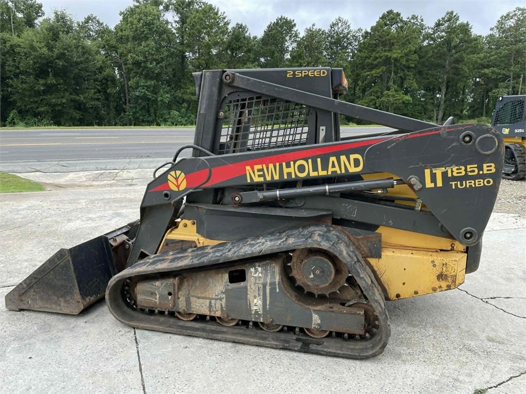 New Holland LT185.B Minicargadoras