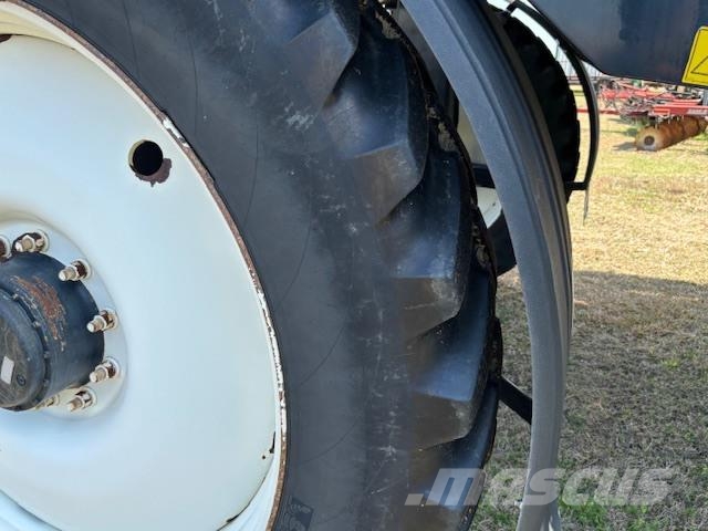 New Holland SP.310F الرشاشات