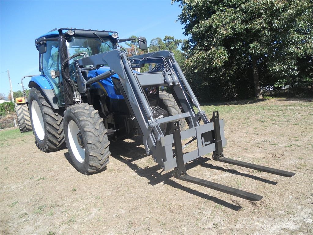 New Holland T 6010 Traktori