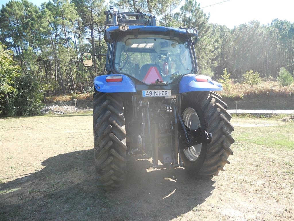 New Holland T 6010 Traktori