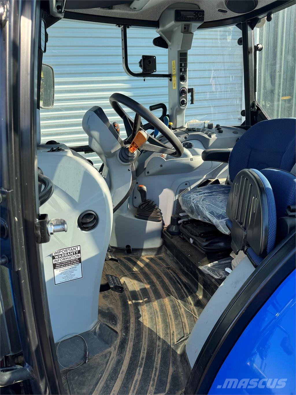 New Holland T5.120 コンパクトトラクター