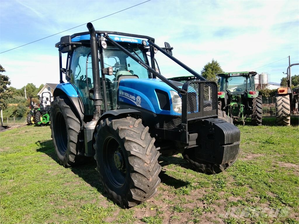New Holland T6.155 الجرارات
