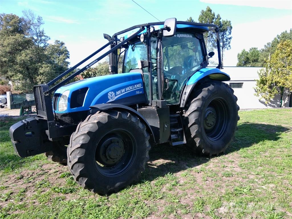 New Holland T6.155 الجرارات