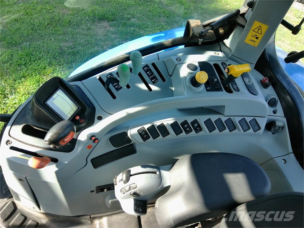 New Holland T6.155 الجرارات