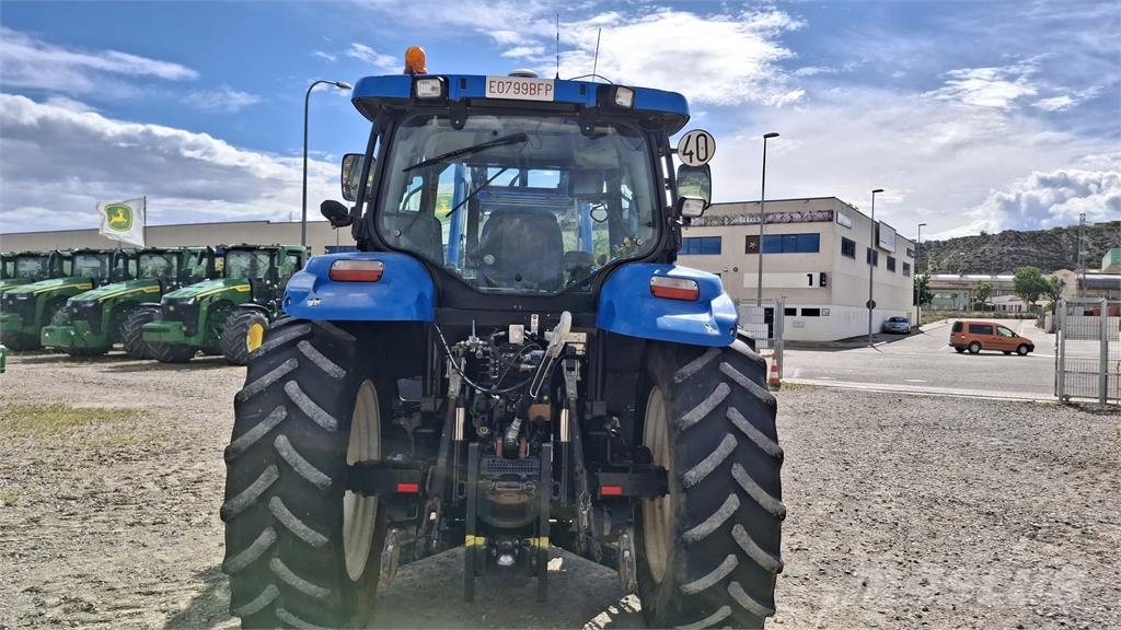 New Holland T6060 Tractors
