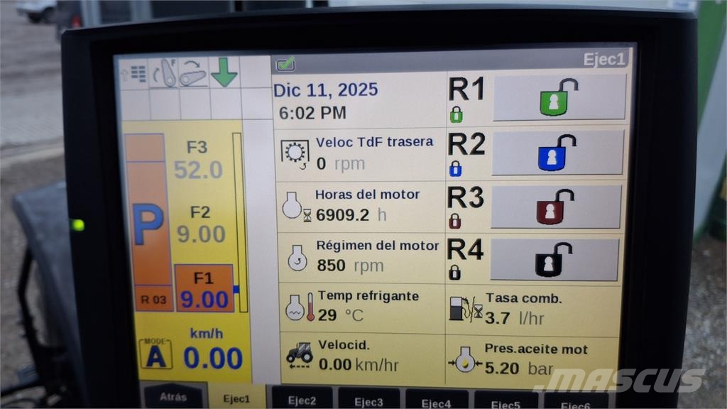 New Holland T7. 245 トラクター